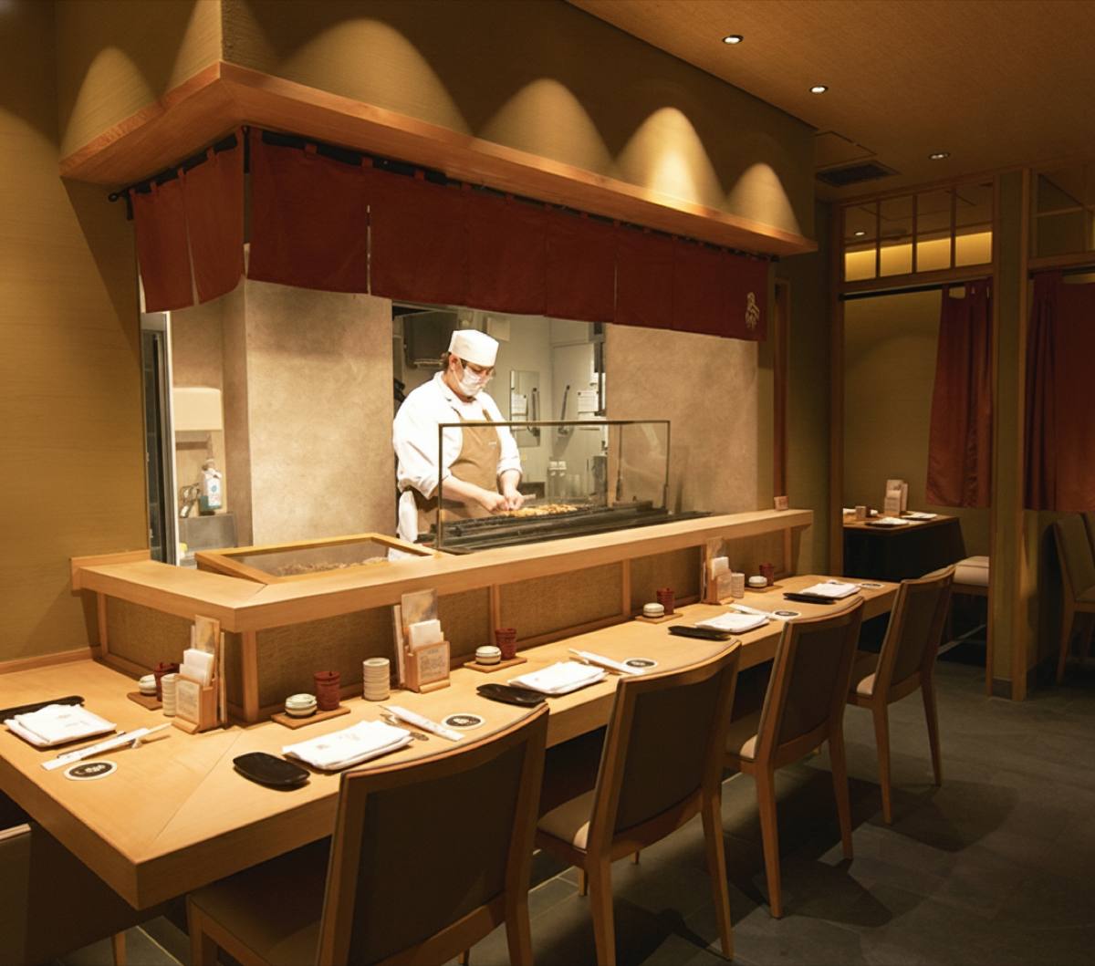 伊勢廣 京橋本店 — 1